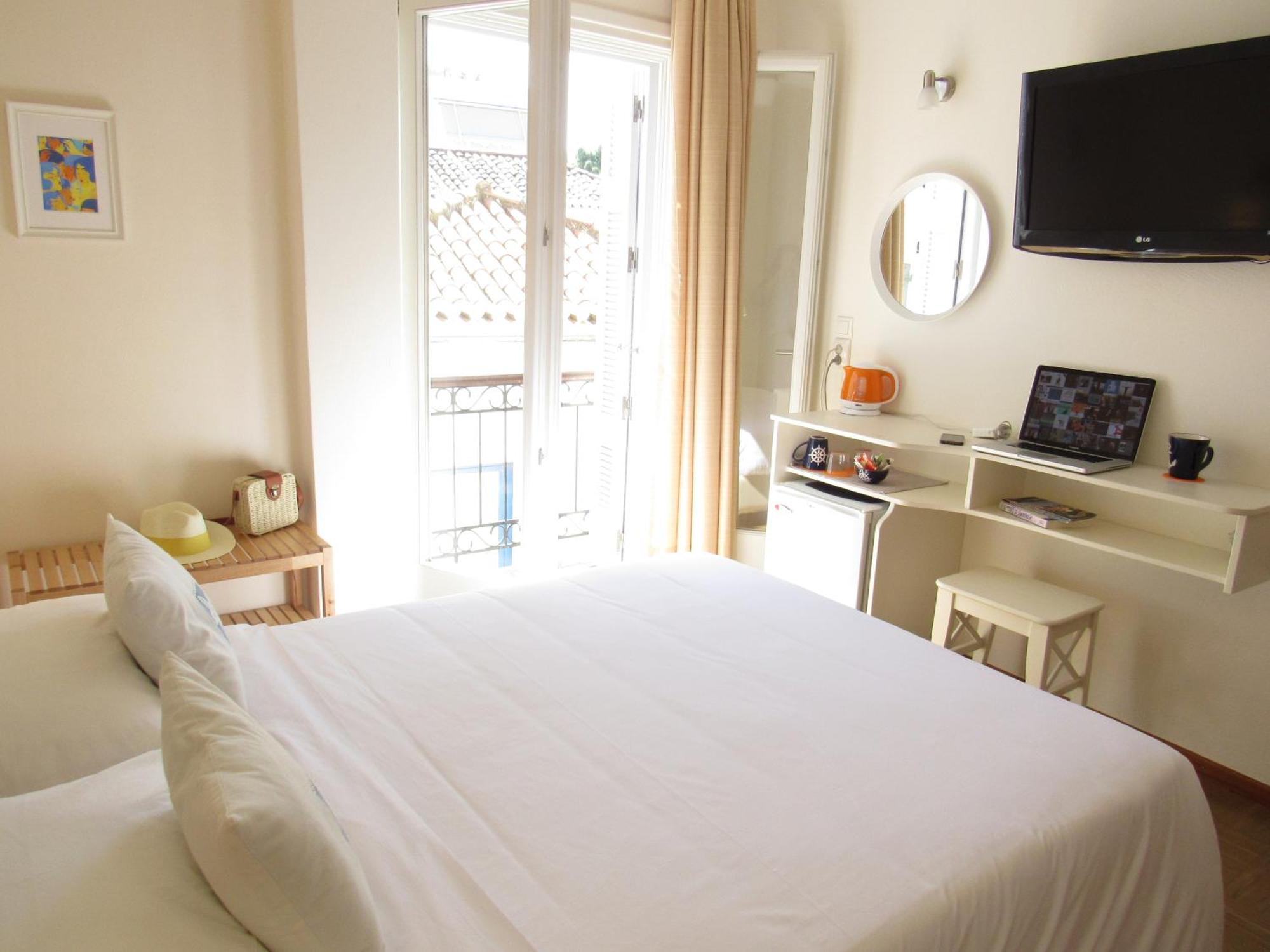 Alexandris Hotel Spétses Rum bild