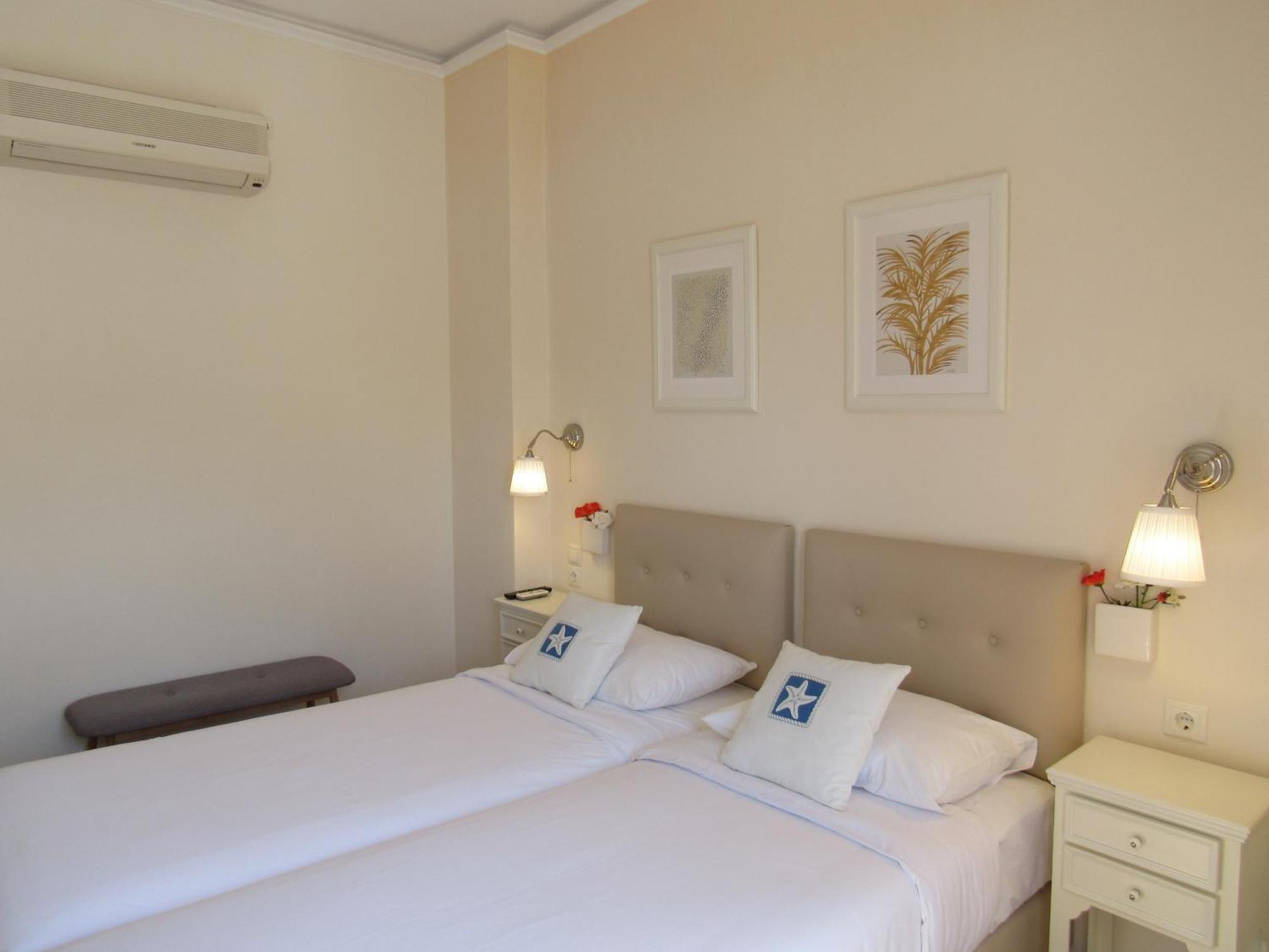 Alexandris Hotel Spétses Rum bild